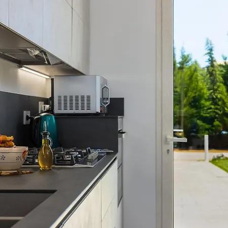 Villa Falcone - Luxury Pool Sea View Lido Marini