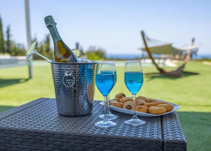 Villa Falcone - Luxury Pool Sea View