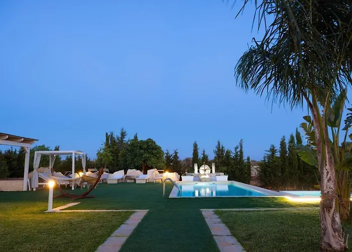 Falcone - Luxury Pool Sea View Villa Lido Marini