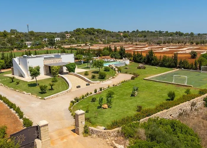 Вилла Falcone - Luxury Pool Sea View Лидо-Марини